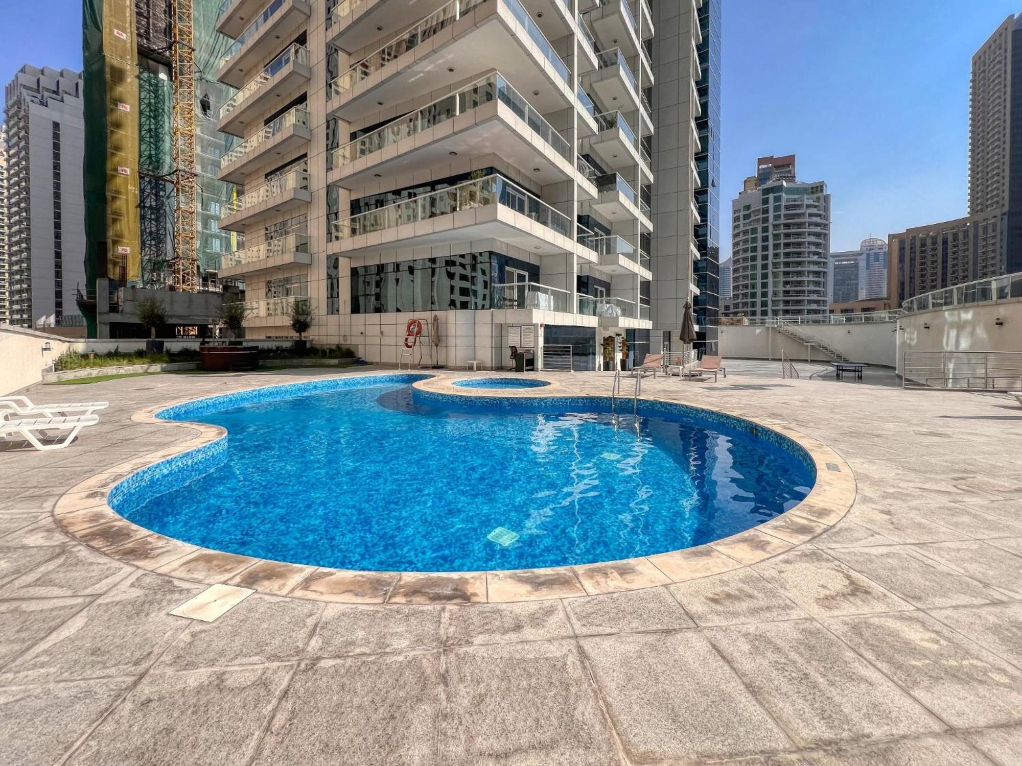 Spacious 1Br With Full Marina View Дубай Экстерьер фото